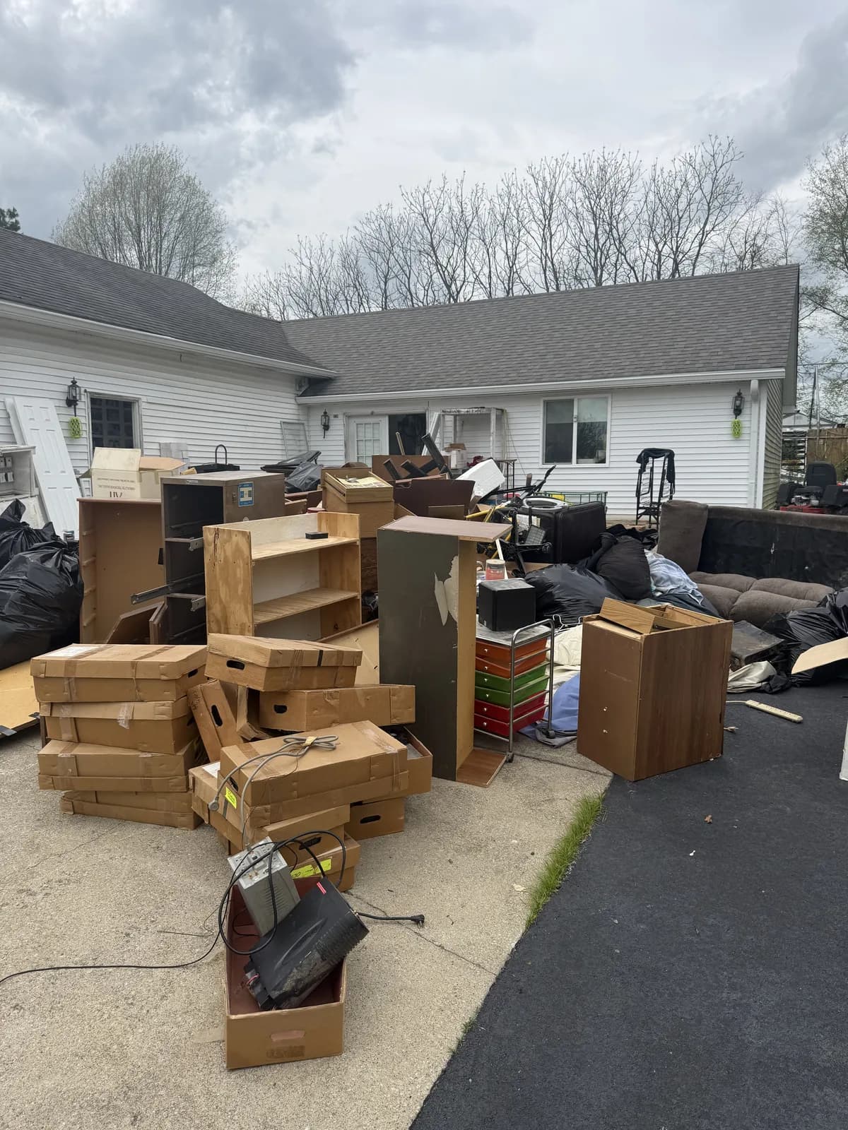 Hoarder House Cleanouts job in Louisville — 502 Junk Dept.